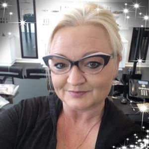 Meet your Posher, Ellen